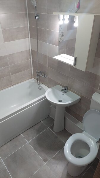 1 Mai garsoniera de inchiriat, moderna, Hanu Drumetu strada Vladeasa,