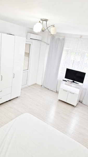 1 Mai garsoniera de inchiriat, moderna, Hanu Drumetu strada Vladeasa,